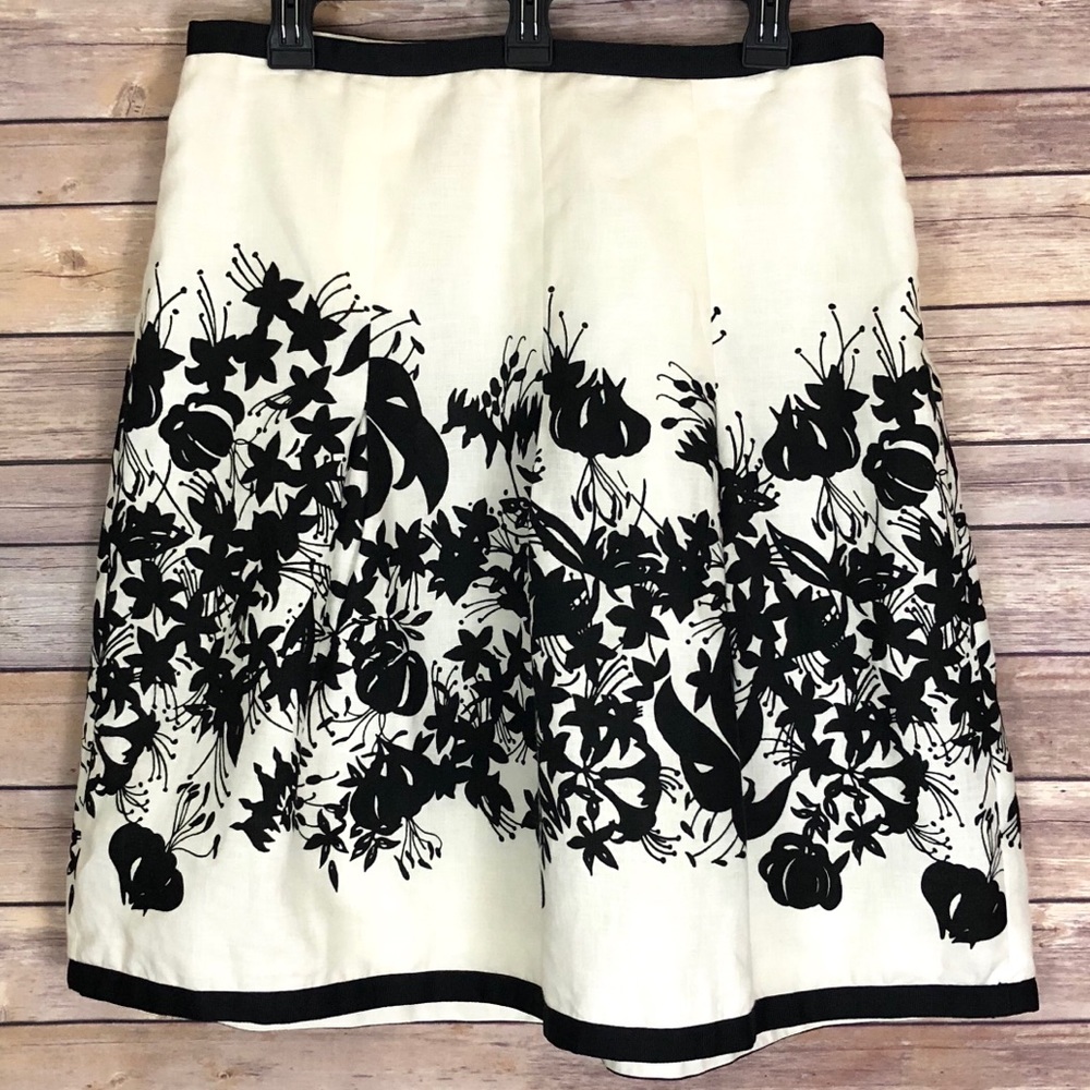 *Ann Taylor Loft Linen Lined Floral Skater Skirt